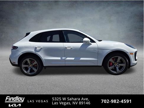Used 2022 Porsche Macan S AWD/4WD image 5
