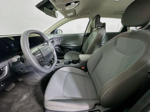 Used 2025 Kia K4 FWD image 13