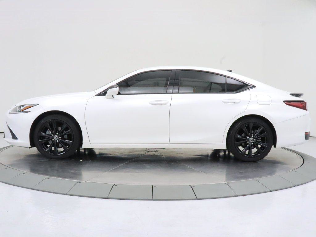 Used 2022 Lexus ES 300h w/ Premium Package FWD image 2