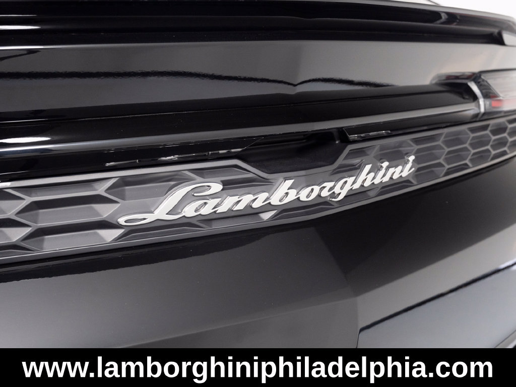 Used 2026 Lamborghini Urus SE AWD/4WD image 52