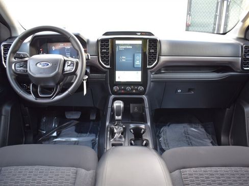 Used 2025 Ford Ranger XLT w/ FX4 Off-Road Package AWD/4WD image 13