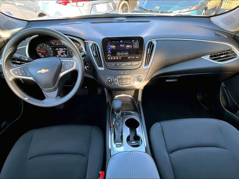 Used 2023 Chevrolet Malibu LT image 14