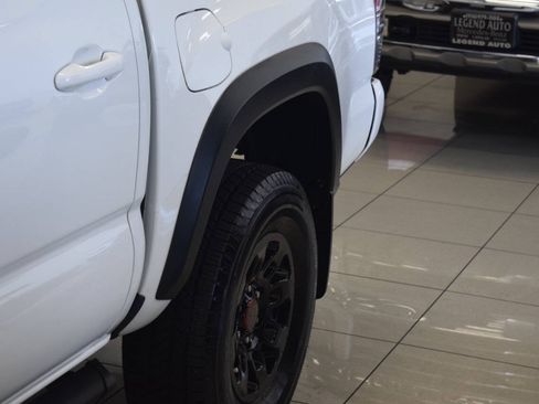 Used 2017 Toyota Tacoma TRD Pro AWD/4WD image 16