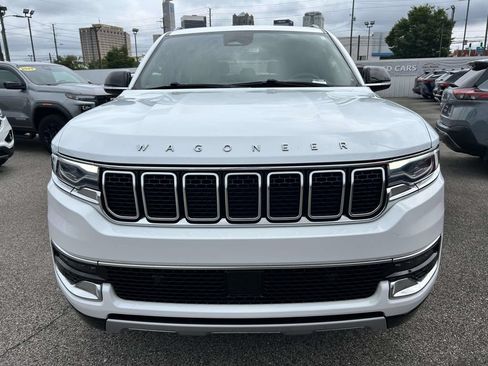 Used 2024 Jeep Wagoneer Series II w/ Flexible Seating Group RWD image 6