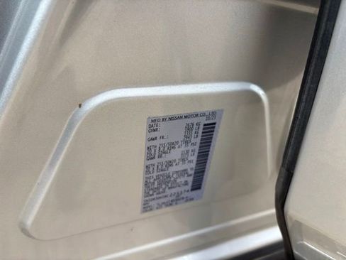 Used 2024 Nissan Pathfinder Platinum FWD image 17