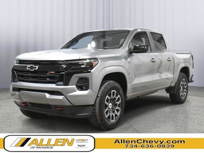 Used 2024 Chevrolet Colorado Z71 w/ Z71 Convenience Package 2