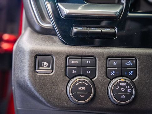 Used 2024 Chevrolet Silverado 1500 High Country w/ Technology Package AWD/4WD image 47
