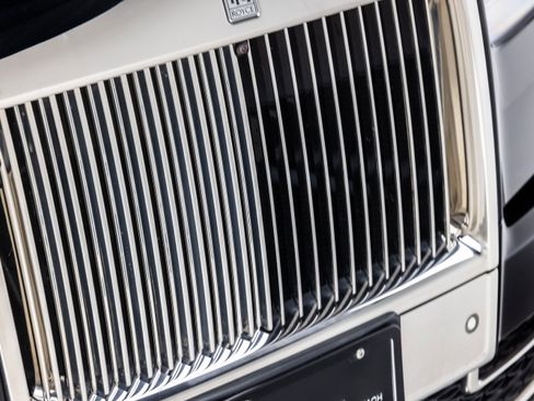 Used 2019 Rolls-Royce Phantom Sedan image 76