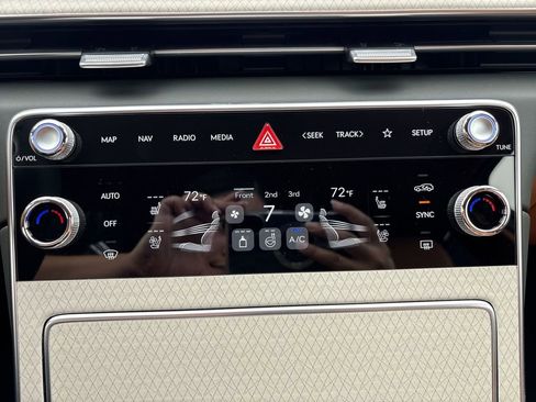 New 2026 Genesis GV80 3.5T Prestige AWD/4WD image 17