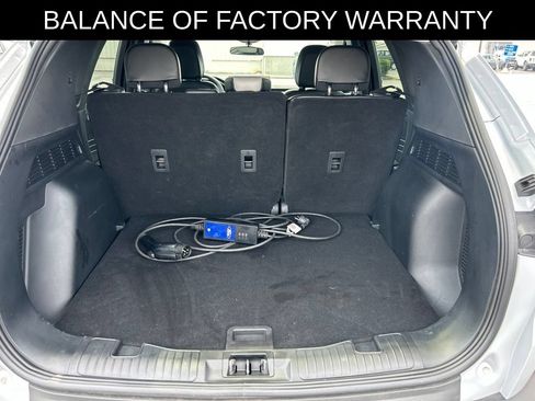 Used 2025 Ford Escape SE FWD image 5