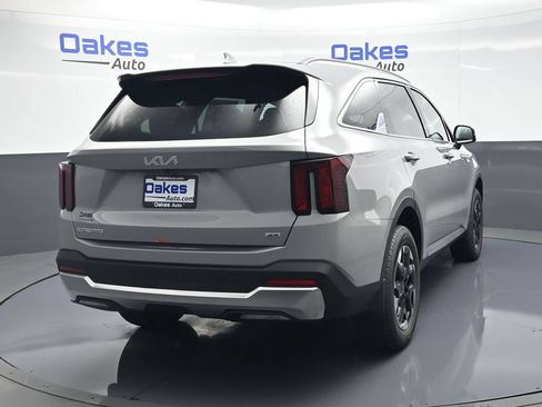 New 2026 Kia Sorento S AWD/4WD image 7