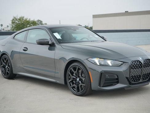 New 2026 BMW 430i Coupe w/ M Sport Package image 3