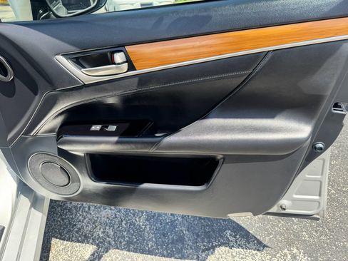 Used 2013 Lexus GS 450h RWD image 34