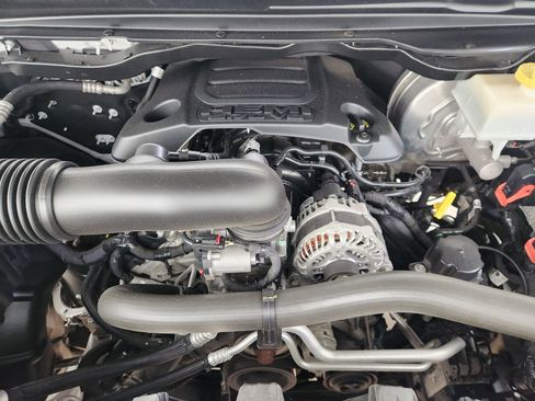Used 2021 RAM 1500 Laramie RWD image 36