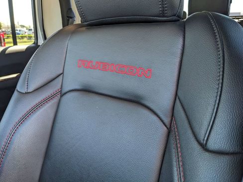 Used 2023 Jeep Gladiator Rubicon w/ Trailer Tow Package image 20