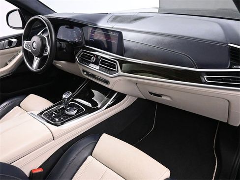 Used 2019 BMW X7 xDrive50i w/ M Sport Package image 24