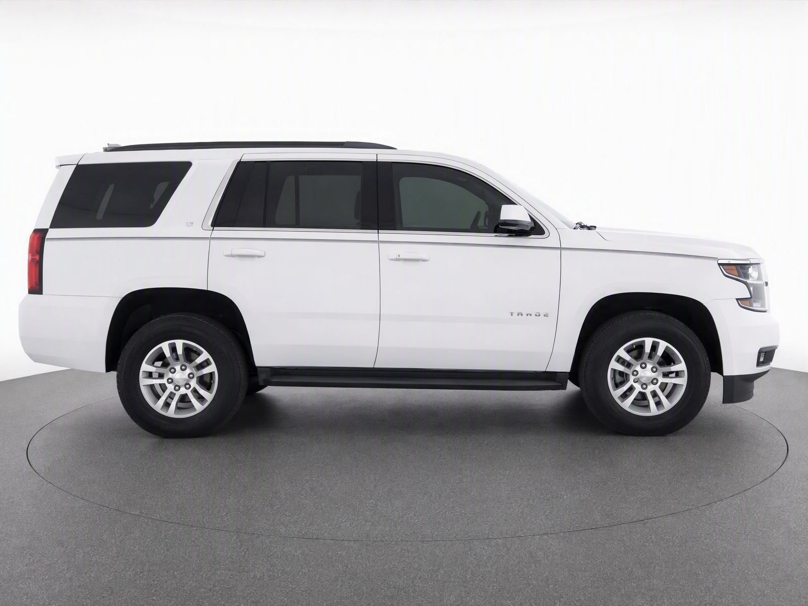 Used 2018 Chevrolet Tahoe LT RWD image 4