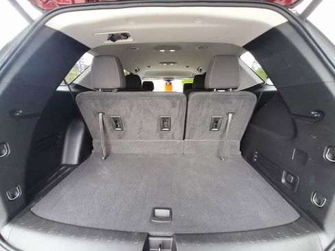 Used 2020 Chevrolet Traverse LT w/ LPO, Floor Liner Package AWD/4WD image 52