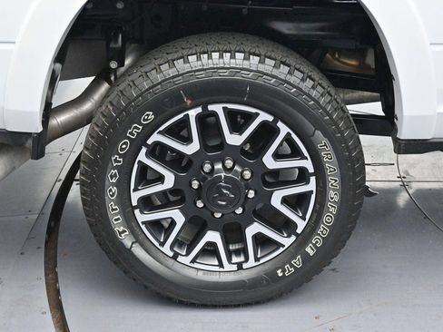 Used 2025 RAM 2500 Limited AWD/4WD image 37