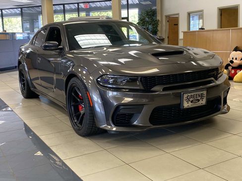 Used 2022 Dodge Charger SRT Hellcat RWD image 1