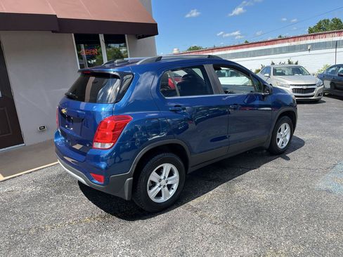 Used 2020 Chevrolet Trax LT w/ LPO, Protection Package AWD/4WD image 5
