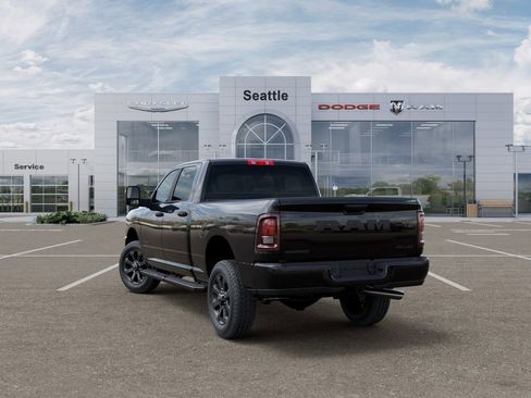 New 2026 RAM 2500 Big Horn AWD/4WD image 3