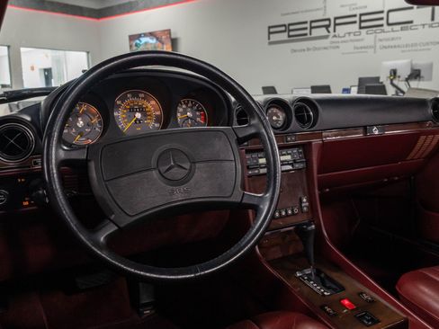 Used 1989 Mercedes-Benz 560 SL image 45