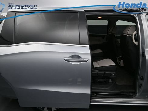 New 2026 Honda Odyssey Elite image 15