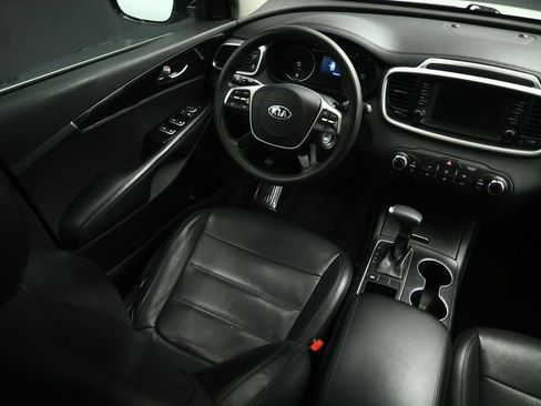 Used 2020 Kia Sorento FWD V6 image 47