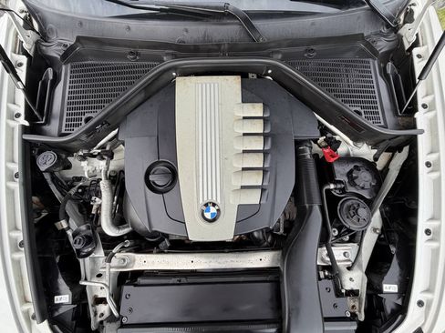 Used 2011 BMW X5 xDrive35d AWD/4WD image 17