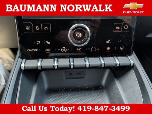 Used 2025 GMC Terrain Elevation AWD/4WD image 23
