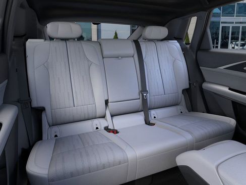 New 2025 Cadillac Lyriq Luxury image 17