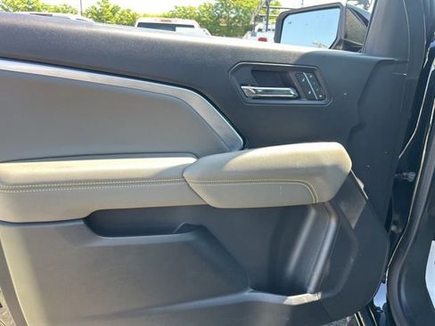 Used 2023 Chevrolet Colorado ZR2 w/ ZR2 Convenience Package III AWD/4WD image 11