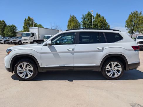 Used 2022 Volkswagen Atlas SE AWD/4WD image 2