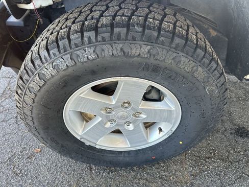 Used 2018 Jeep Wrangler Sport image 10