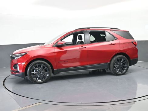 Used 2022 Chevrolet Equinox RS w/ RS Leather Package image 2