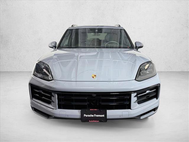 Certified 2026 Porsche Cayenne AWD/4WD image 6
