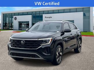 Used 2024 Volkswagen Atlas Cross Sport SE FWD video 1