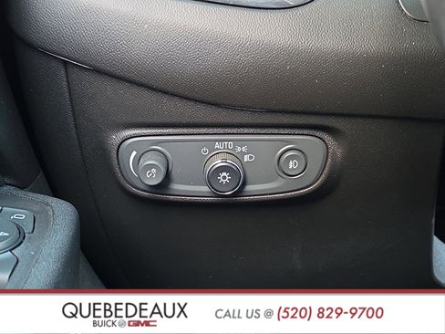 Used 2020 Chevrolet Equinox Premier w/ Premier Redline Edition FWD image 23
