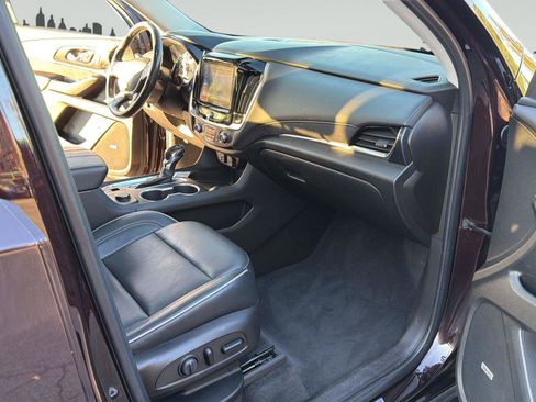 Used 2021 Chevrolet Traverse High Country AWD/4WD image 44