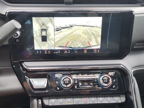 Used 2025 GMC Sierra 2500 AT4X AWD/4WD image 19