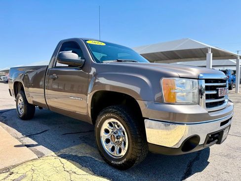 Used 2013 GMC Sierra 1500 W/T w/ Work Truck Plus Package image 3