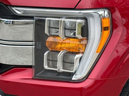 Used 2022 Ford F150 Lariat w/ FX4 Off-Road Package image 4