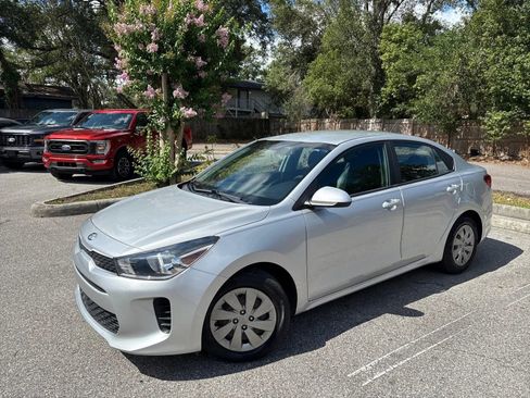 Used 2019 Kia Rio LX FWD image 2