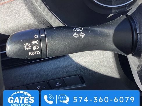 Used 2025 Nissan Sentra SR FWD image 21