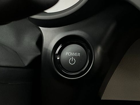 New 2026 Toyota Sienna Limited image 29