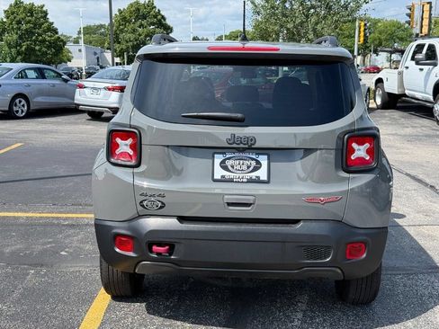 Used 2020 Jeep Renegade Trailhawk AWD/4WD image 4