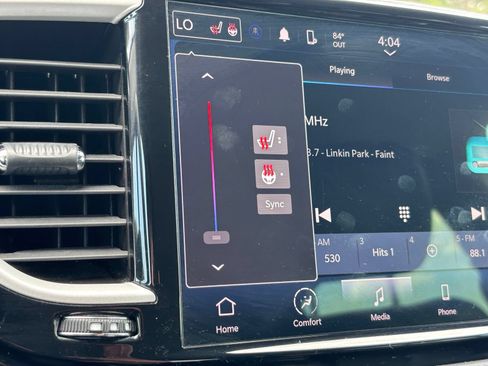 Used 2023 Chrysler Pacifica Touring-L FWD image 21