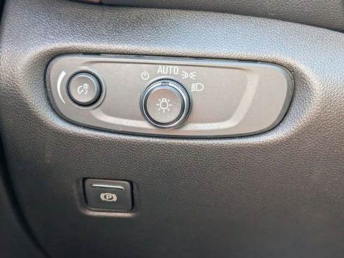 Used 2023 Chevrolet Blazer RS w/ Driver Confidence II Package FWD image 16