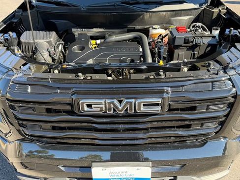 Used 2025 GMC Terrain Elevation w/ Elevation Premium Package image 27